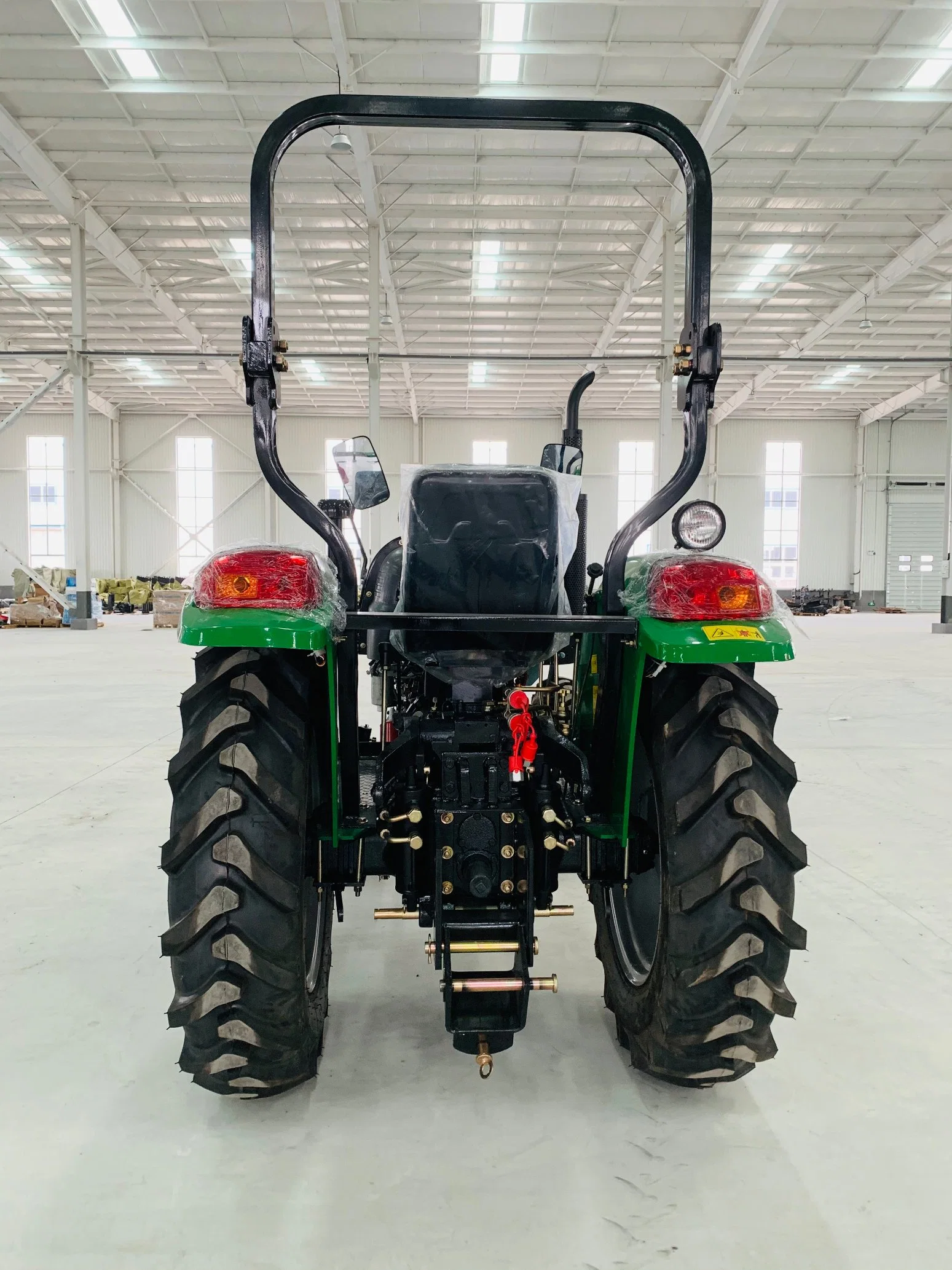 Telake China Factory Supply Agricultural Farm Machine Mini Walking/Wheel/Farm Garden Tractor 40 HP