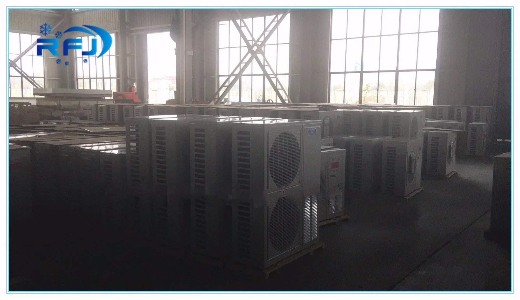 Table-Type Air-Cooled Condensers with 2 Axial Fan