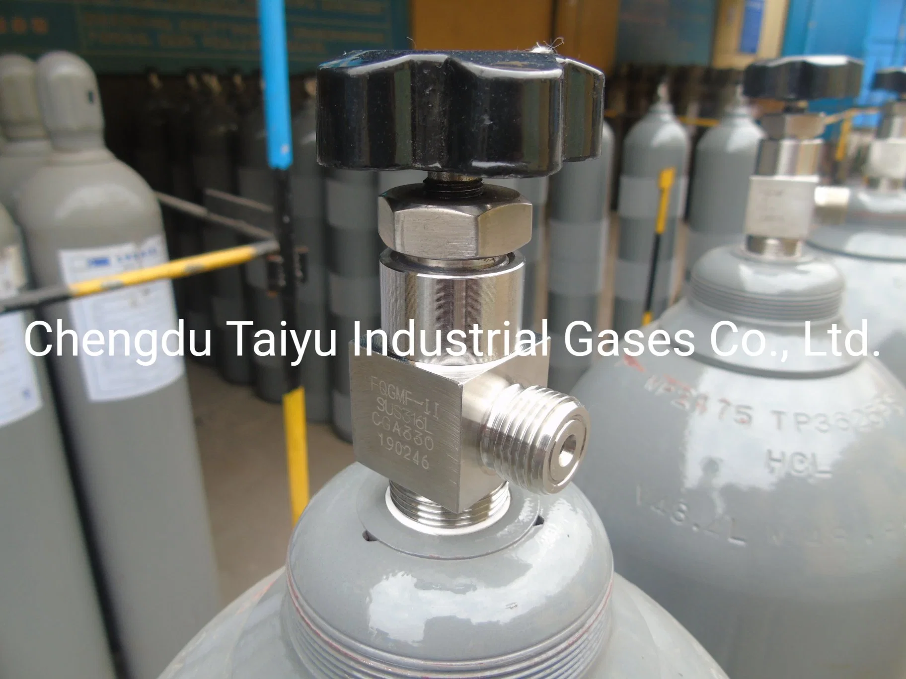 Wholesale/Supplier Industrial Grade 99.9% Purity Anhydrous Hydrogen Chloride/ Chlorine Hydride HCl Gas Price