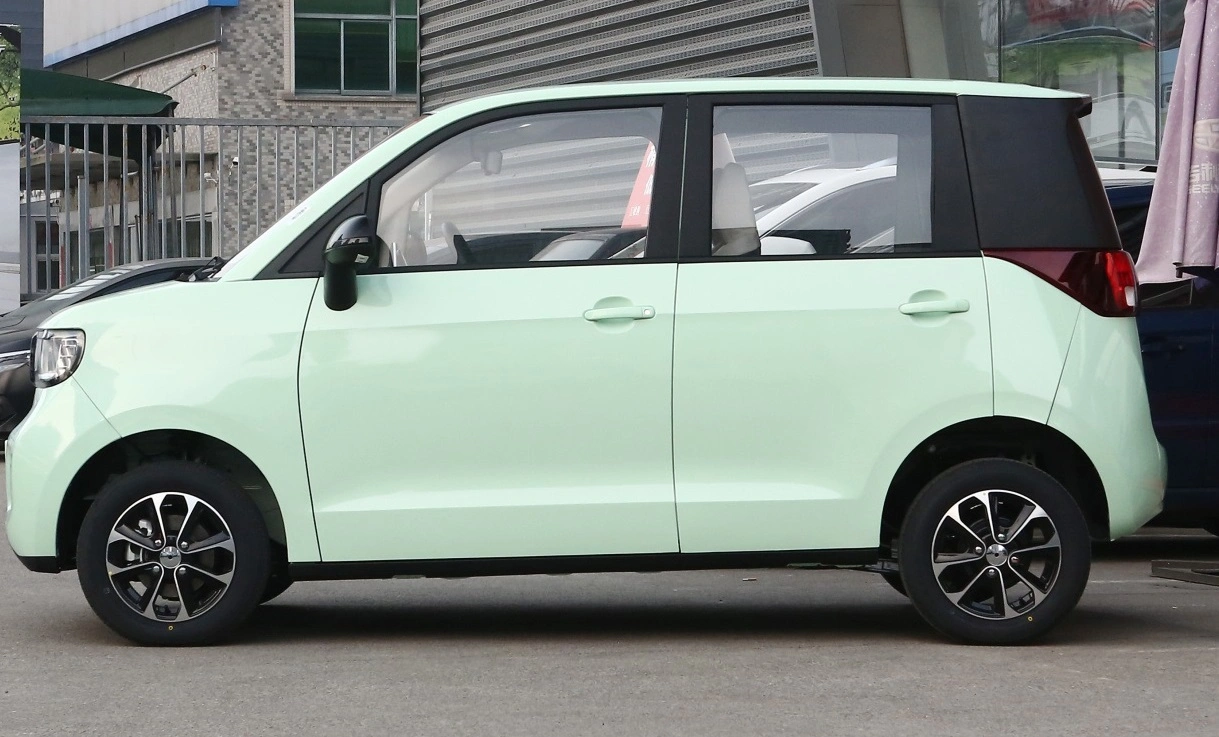 2023 Bev coche nuevo LHD Commuter Mini coche Nueva energía Solar eléctrico coches pequeños 4seats 4wheels uso diario