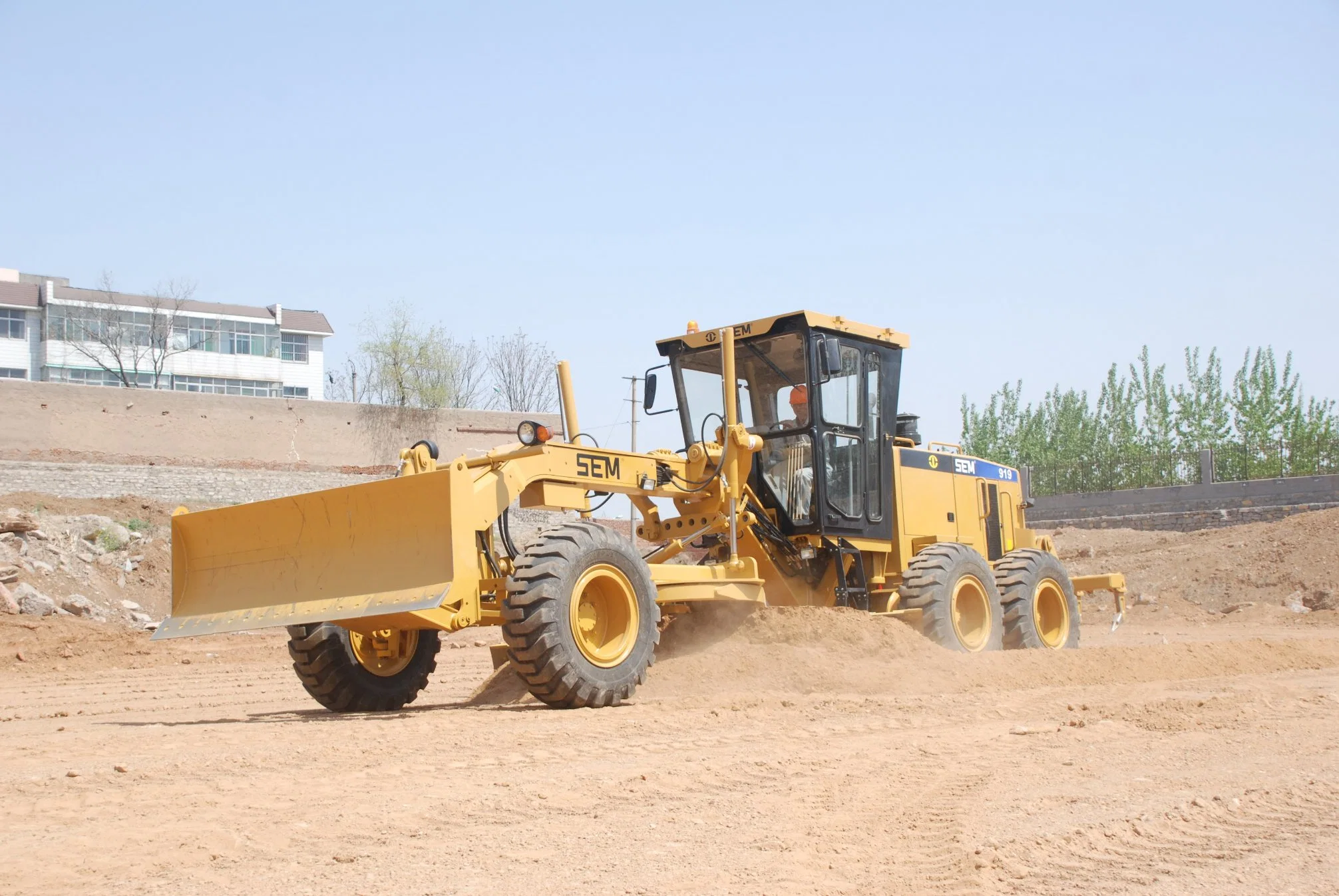 New Sem919 Motor Grader with Shanks Ripper Construction Machinery 15 Ton Motor Grader Sem919 with Cooling System