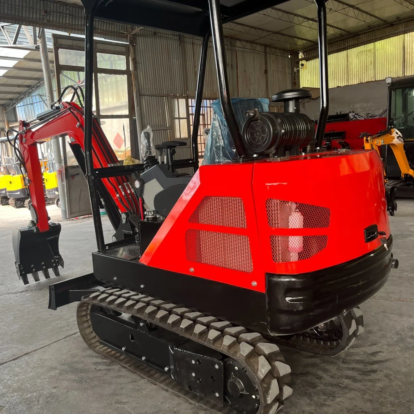 Building Engineering Home/Garden/Agriculture Use Crawler Hydraulic 2.0ton Mini Excavator with CE