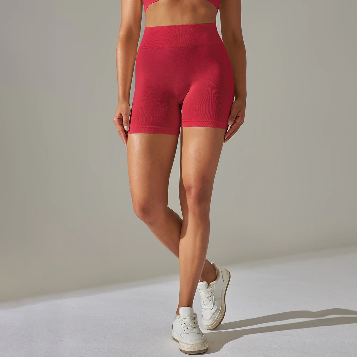 Simple Wholesale/Supplier Sportswear Fitness Custom Gym Workout OEM ODM Yoga Wear Women Sportswear