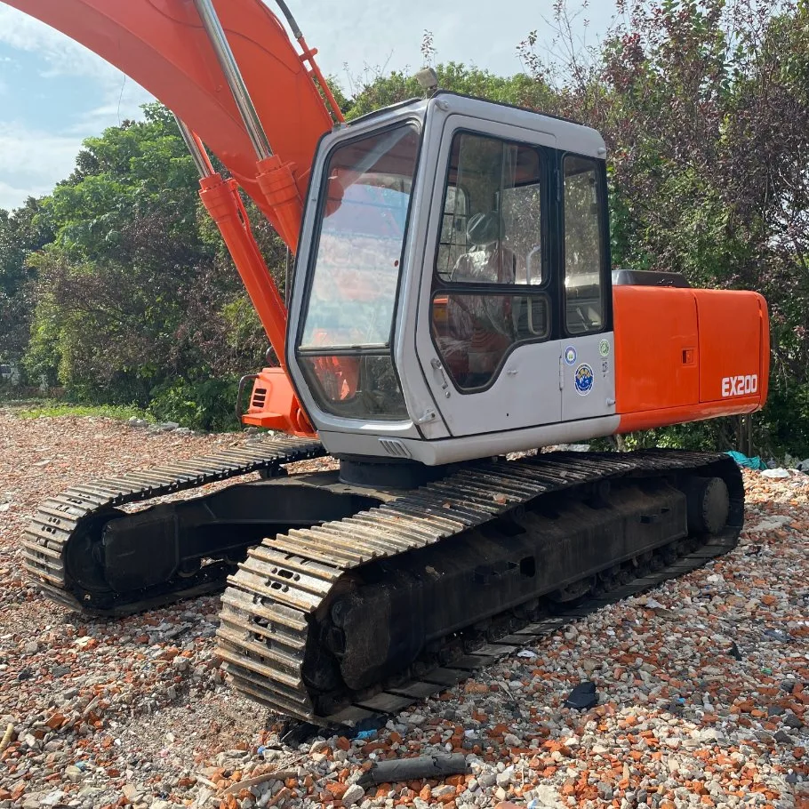 Utiliza el japonés Hitachi EX200 excavadora de cadenas buenas condiciones.