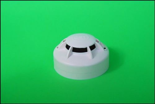 Portable Home Use Standalone Photoelectric Smoke Detector DC9V Battery Backup.